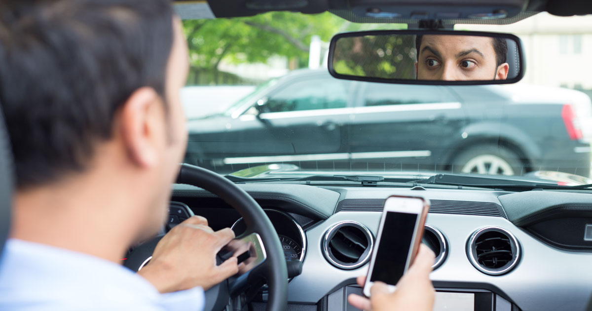 Springfield Car Accident Lawyers at Kicklighter Law Represent Motorists Injured in Distracted Driving Accidents.